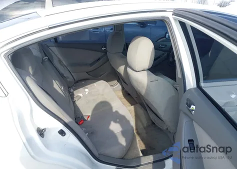 2010 Nissan Altima 2.5 S z USA, uszkodzony, nr VIN 1N4AL2AP9AC184699